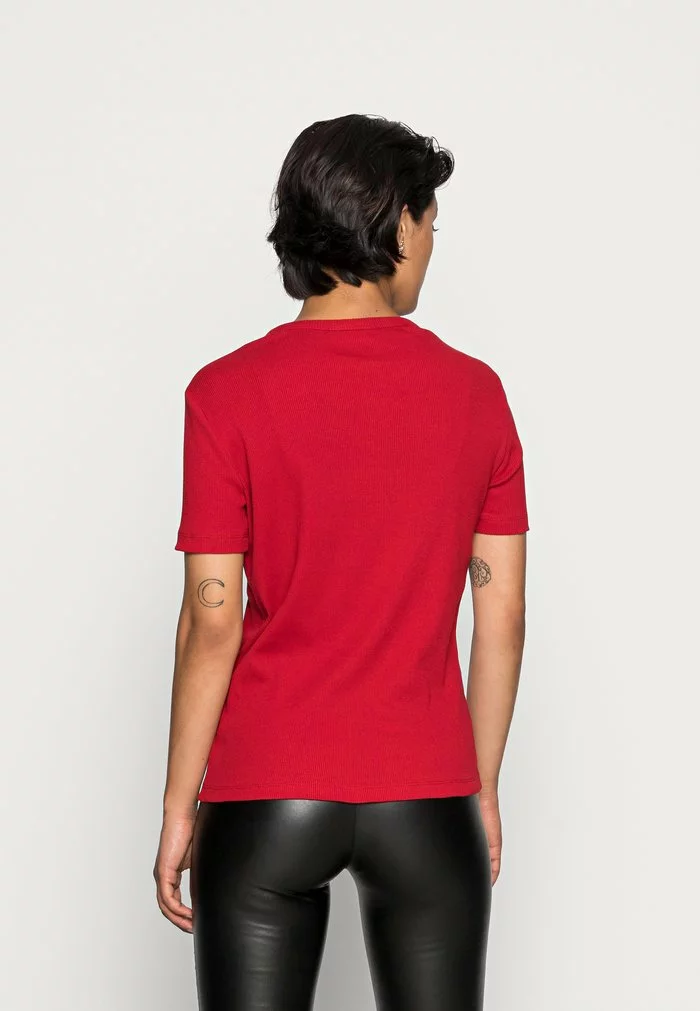 Lacoste T-shirt Basique - Ladybird 3 Lacoste T-shirt Basique - Ladybird – Image 3