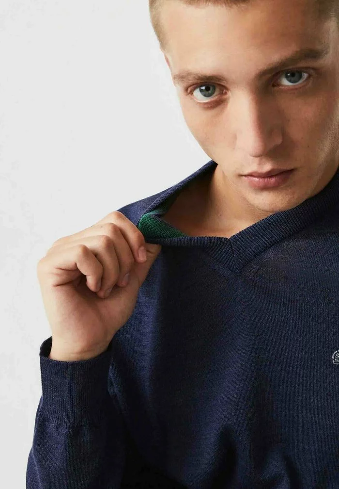 Lacoste Pullover - Bleu Chine 2 Lacoste Pullover - Bleu Chine – Image 2