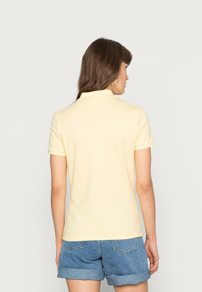 Lacoste PF5462_6XP - Polo - Napolitan Yellow 3 Lacoste PF5462_6XP - Polo - Napolitan Yellow – Image 3
