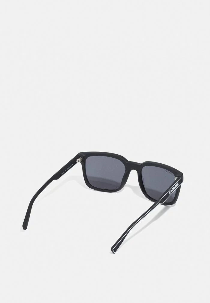 Lacoste Lunettes De Soleil - Matte Black 2 Lacoste Lunettes De Soleil - Matte Black – Image 2