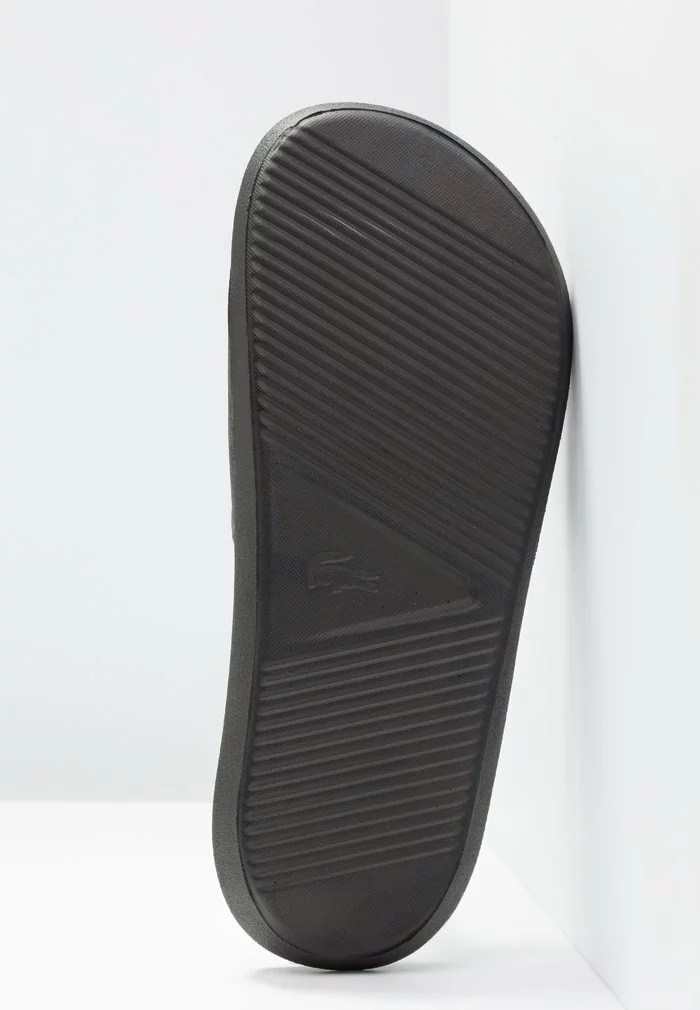 Lacoste CROCO SLIDE - Sandales De Bain - Black 7 Lacoste CROCO SLIDE - Sandales De Bain - Black – Image 7
