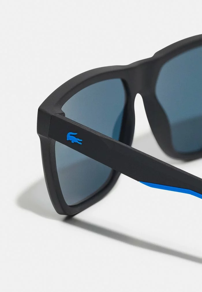 Lacoste Lunettes De Soleil - Matte Black 5 Lacoste Lunettes De Soleil - Matte Black – Image 5