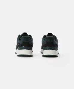 Lacoste JOGGEUR - Baskets Basses - Dk Grn/off Wht -Lacoste Soldes Magasin 137c51924f6c45b18d5dab61195a9b10