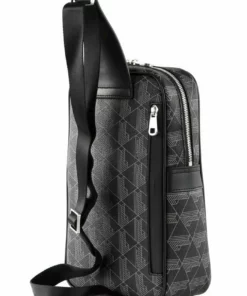 Lacoste THE BLEND - Sac Bandoulière - Allover Monogram Noir/ Gris 7 Lacoste THE BLEND - Sac Bandoulière - Allover Monogram Noir/ Gris -Lacoste Soldes Magasin 188d8da742e04ee2a094ca7e9bf9bdb7