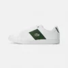 Lacoste CARNABY - Baskets Basses - Wht/dk Grn