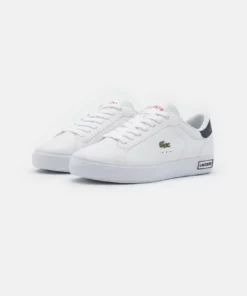 Lacoste POWERCOURT - Baskets Basses - White/navy/red 8 Lacoste POWERCOURT - Baskets Basses - White/navy/red -Lacoste Soldes Magasin 1bb74d47e8b64182a275eeb640049fde