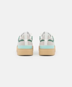 Lacoste Baskets Basses - Off-white/green 9 Lacoste Baskets Basses - Off-white/green -Lacoste Soldes Magasin 1d85681b0f524f1d8d96253b51c0d404