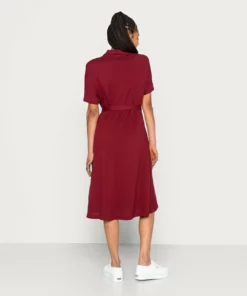 Lacoste Robe De Jour - Pinot -Lacoste Soldes Magasin 2132bf9569c74e07af60044f10c3bc4f