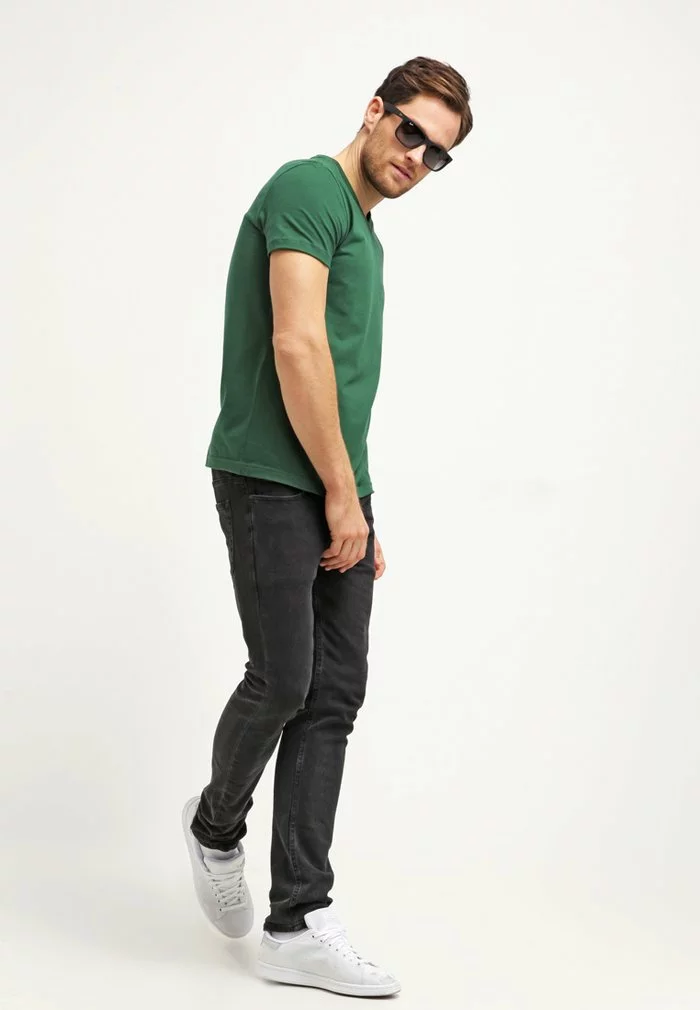 Lacoste T-shirt Basique - Green 2 Lacoste T-shirt Basique - Green – Image 2