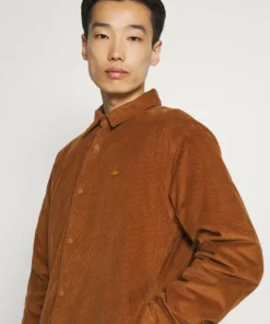 Lacoste Veste Légère - Konik 9 Lacoste Veste Légère - Konik -Lacoste Soldes Magasin 271cf59ead3447e5b75b07689add7062