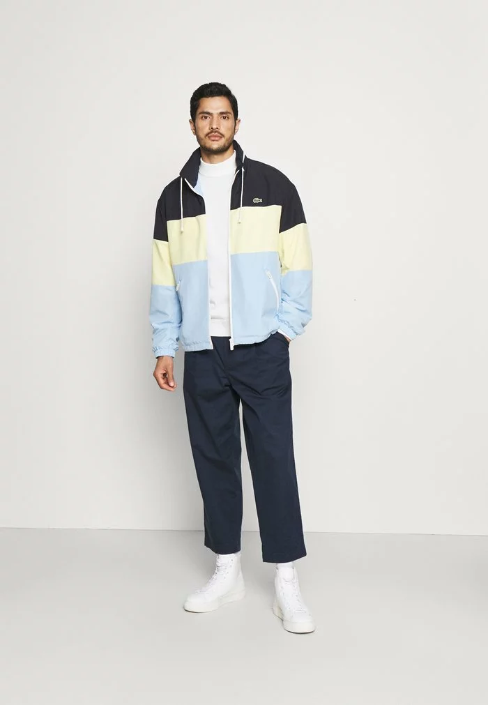 Lacoste BH8063 - Veste Mi-saison - Navy Blue/yellow 2 Lacoste BH8063 - Veste Mi-saison - Navy Blue/yellow – Image 2