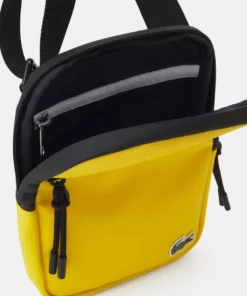 Lacoste UNISEX - Sac Bandoulière - Genet Noir 7 Lacoste UNISEX - Sac Bandoulière - Genet Noir -Lacoste Soldes Magasin 2bb066822c344bac829d9fa93e0e6ae2