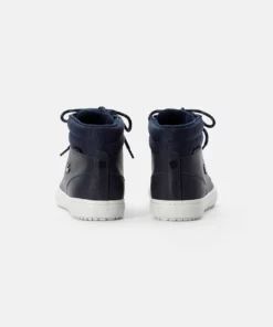 Lacoste STRAIGHTSET - Baskets Montantes - Nvy/off Wht -Lacoste Soldes Magasin 2e1ade37040e4ab78fb9a8ed1b3da073