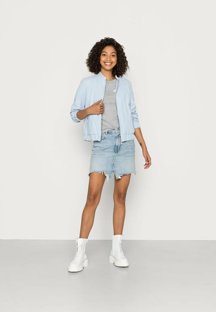 Lacoste EXCLUSIVE - T-shirt Imprimé - Silver Chine 2 Lacoste EXCLUSIVE - T-shirt Imprimé - Silver Chine – Image 2