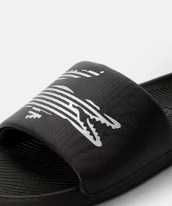 Lacoste CROCO SLIDE - Mules - Blk/slv 11 Lacoste CROCO SLIDE - Mules - Blk/slv -Lacoste Soldes Magasin 2f05df5ebd054b6f940bf85ea34bfc22