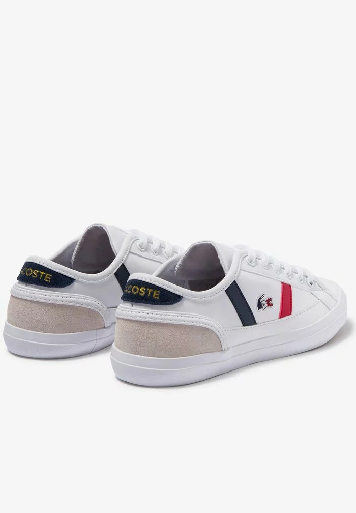 Lacoste Baskets Basses - Wht/nvy/red 4 Lacoste Baskets Basses - Wht/nvy/red – Image 4