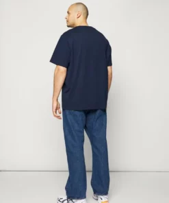 Lacoste PLUS - T-shirt Imprimé - Navy Blue 12 Lacoste PLUS - T-shirt Imprimé - Navy Blue -Lacoste Soldes Magasin 356dc145512347da8587688e6124d6f2