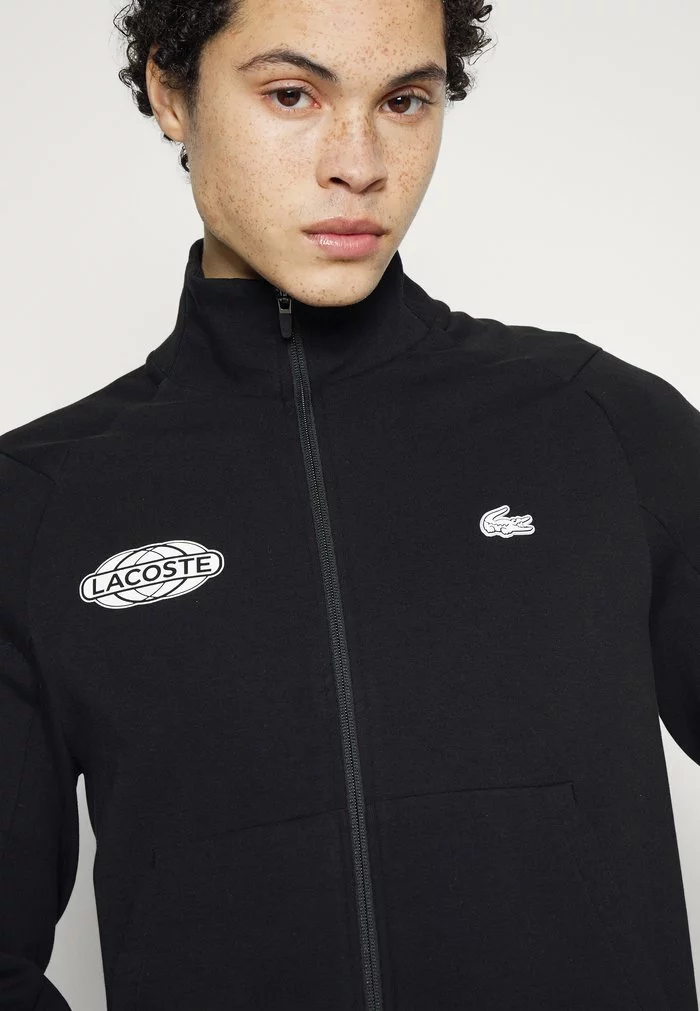 Lacoste EXCLUSIVE - Sweat à Capuche Zippé - Black 5 Lacoste EXCLUSIVE - Sweat à Capuche Zippé - Black – Image 5