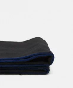 Lacoste Écharpe - Black/globe 6 Lacoste Écharpe - Black/globe -Lacoste Soldes Magasin 38364c849ba443b98f9a3b1287ad413b