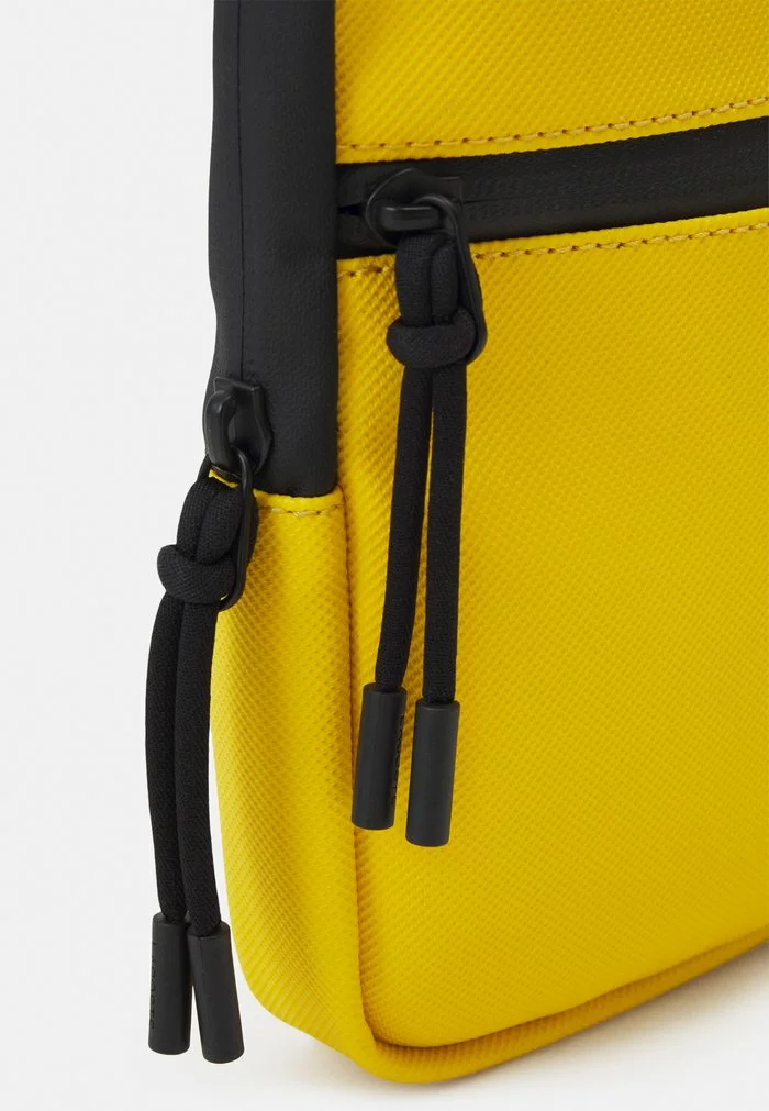 Lacoste UNISEX - Sac Bandoulière - Genet Noir 4 Lacoste UNISEX - Sac Bandoulière - Genet Noir – Image 4