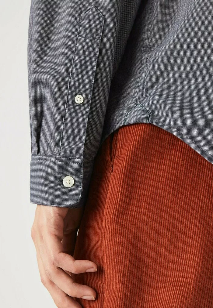 Lacoste Chemise - Bleu Marine / Blanc 4 Lacoste Chemise - Bleu Marine / Blanc – Image 4