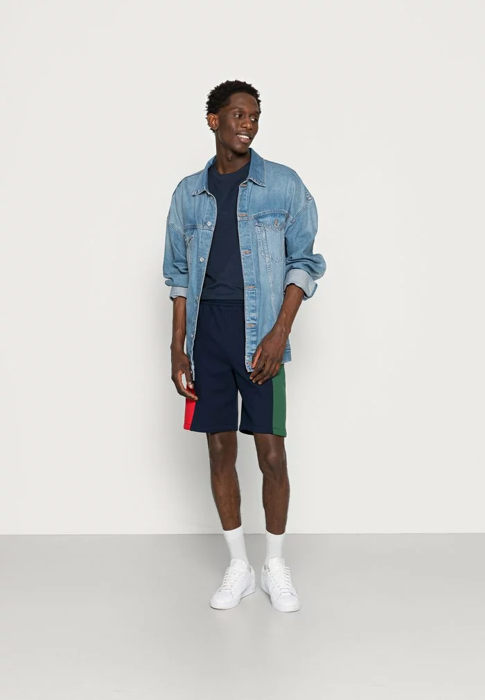 Lacoste UNISEX - Short - Navy Blue/red Green 2 Lacoste UNISEX - Short - Navy Blue/red Green – Image 2