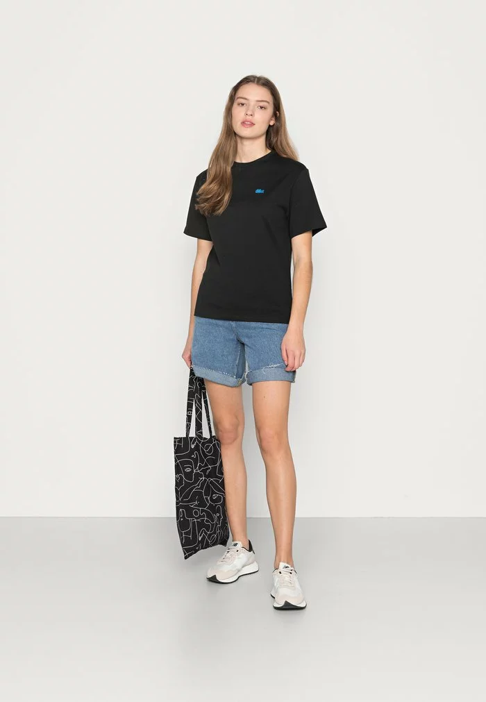 Lacoste EXCLUSIVE - T-shirt Basique - Black 2 Lacoste EXCLUSIVE - T-shirt Basique - Black – Image 2