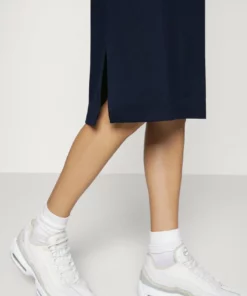 Lacoste Robe De Jour - Bleu Marine 9 Lacoste Robe De Jour - Bleu Marine -Lacoste Soldes Magasin 498d4c5bf9484bda915e0c239f9f2965