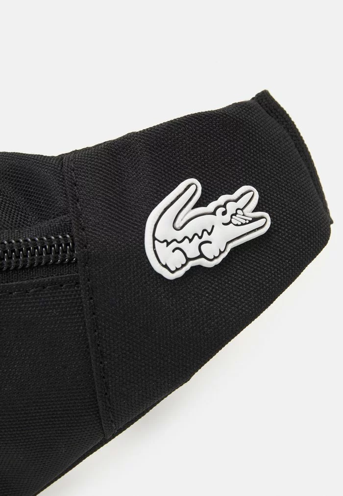 Lacoste UNISEX EXCLUSIVE - Sac Banane - Noir Blanc 3 Lacoste UNISEX EXCLUSIVE - Sac Banane - Noir Blanc – Image 3