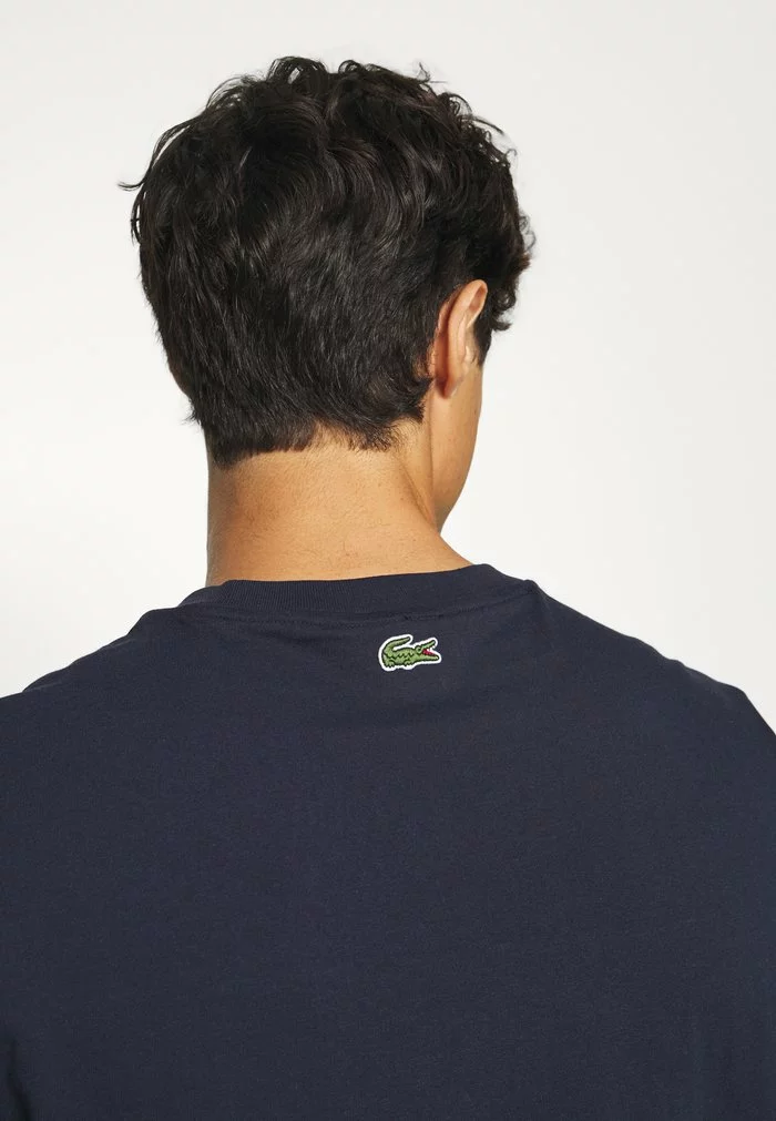 Lacoste T-shirt Imprimé - Marine 6 Lacoste T-shirt Imprimé - Marine – Image 6