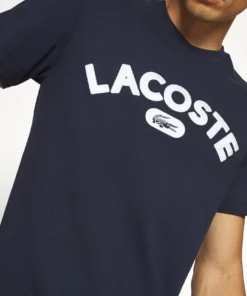 Lacoste T-shirt Imprimé - Marine 9 Lacoste T-shirt Imprimé - Marine -Lacoste Soldes Magasin 514aa84797f74817a6c97b706bab6929