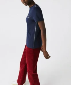 LACOSTE FEMME - T-shirt Imprimé - Bleu Marine Blanc 11 LACOSTE FEMME - T-shirt Imprimé - Bleu Marine Blanc -Lacoste Soldes Magasin 56228439f1a94259b3038d1bfda9d1d8