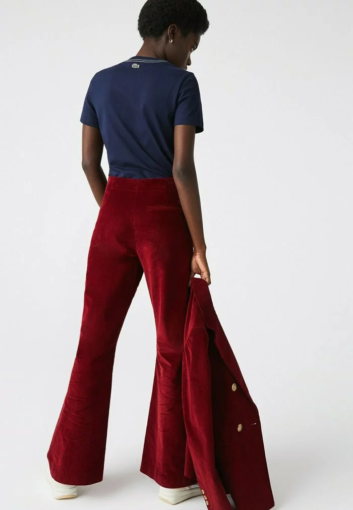 LACOSTE FEMME - T-shirt Imprimé - Bleu Marine Blanc 4 LACOSTE FEMME - T-shirt Imprimé - Bleu Marine Blanc – Image 4