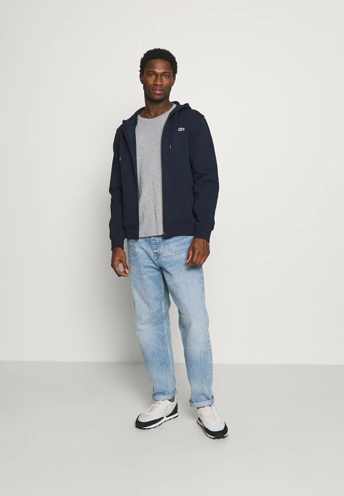 Lacoste PLUS - Sweat à Capuche Zippé - Navy Blue 2 Lacoste PLUS - Sweat à Capuche Zippé - Navy Blue – Image 2