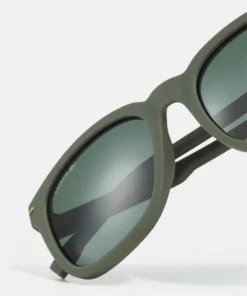 Lacoste Lunettes De Soleil - Matte Green 11 Lacoste Lunettes De Soleil - Matte Green -Lacoste Soldes Magasin 69d38b9f7a85470086bc3ea7439dd5a7