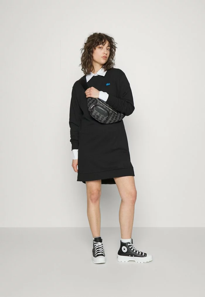 Lacoste EXCLUSIVE - Robe De Jour - Black 2 Lacoste EXCLUSIVE - Robe De Jour - Black – Image 2