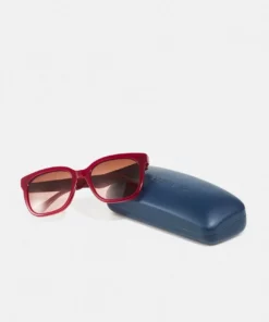 Lacoste Lunettes De Soleil - Opalin Burgundy 10 Lacoste Lunettes De Soleil - Opalin Burgundy -Lacoste Soldes Magasin 6d870d276a0e4014b2e8ca2b1708e463