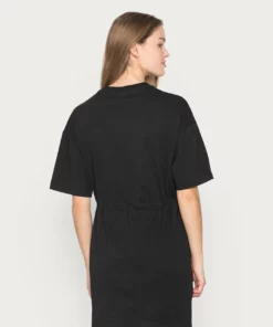 Lacoste EXCLUSIVE - Robe En Jersey - Black 7 Lacoste EXCLUSIVE - Robe En Jersey - Black -Lacoste Soldes Magasin 6eacfda5723a4e32b8a35942f3fde62c