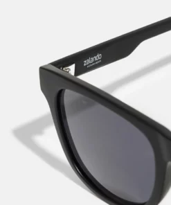 Lacoste UNISEX - Lunettes De Soleil - Black 7 Lacoste UNISEX - Lunettes De Soleil - Black -Lacoste Soldes Magasin 71bec2d611c543578897ec8c55b7d4b0