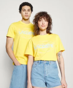 Lacoste EXCLUSIVE UNISEX GUEOE - T-shirt Imprimé - Yellow