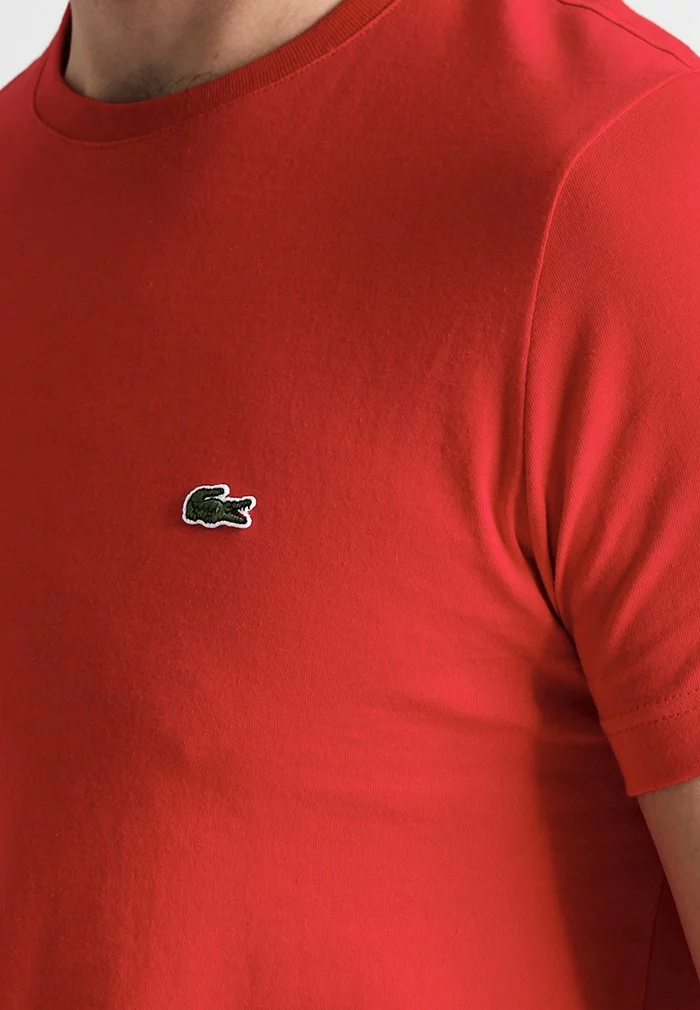 Lacoste T-shirt Basique - Rouge 4 Lacoste T-shirt Basique - Rouge – Image 4