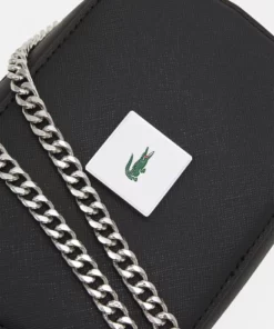 Lacoste Sac Bandoulière - Noir 9 Lacoste Sac Bandoulière - Noir -Lacoste Soldes Magasin 7fae05d5890b46c284d478a5982e4141