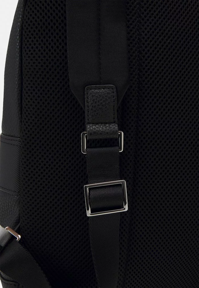 Lacoste CITY COURT UNISEX - Sac à Dos - Noir 6 Lacoste CITY COURT UNISEX - Sac à Dos - Noir – Image 6