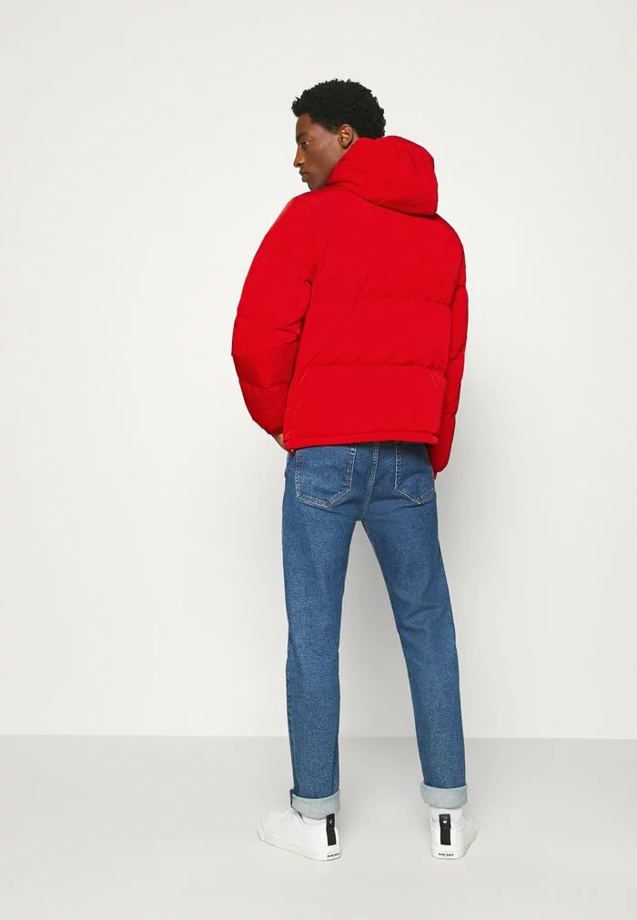 Lacoste Doudoune - Red 3 Lacoste Doudoune - Red – Image 3