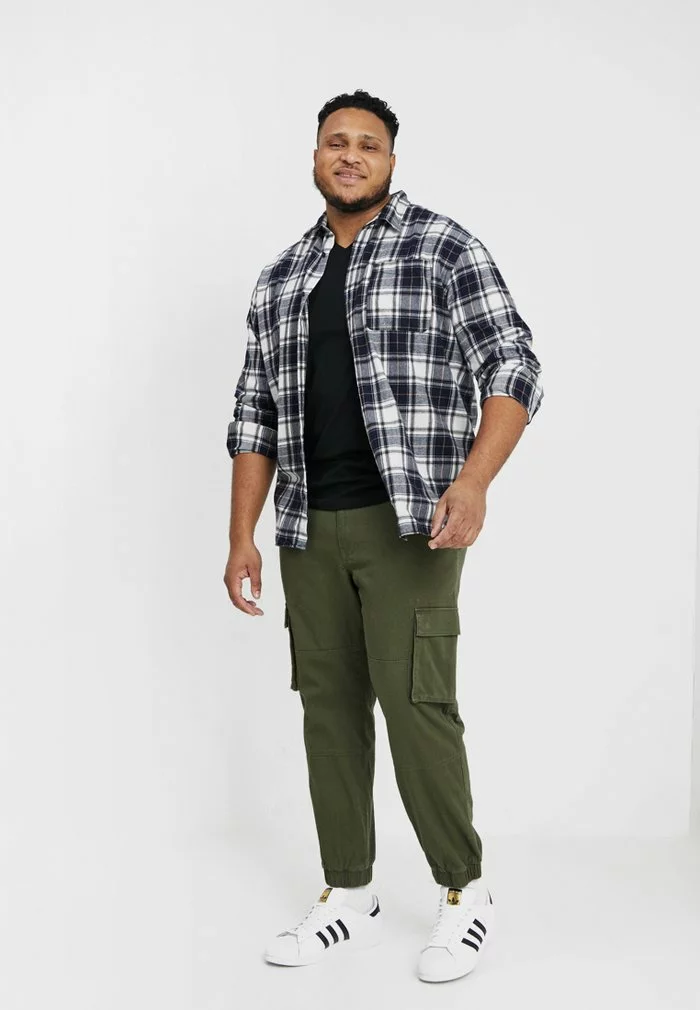 Lacoste T-shirt Basique - Black 2 Lacoste T-shirt Basique - Black – Image 2