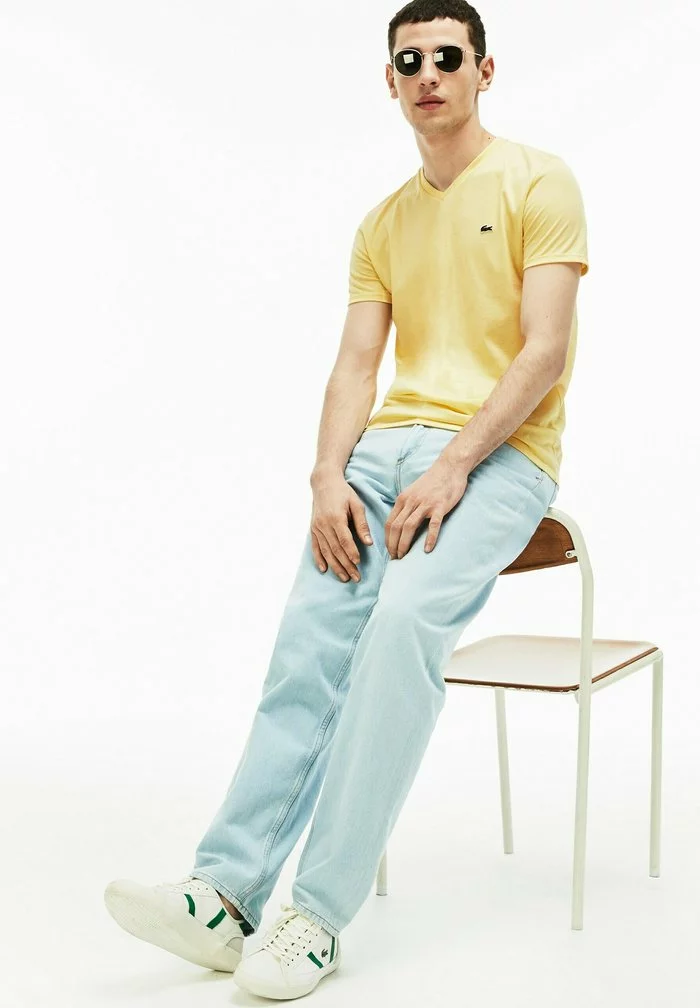 Lacoste T-shirt Basique - Jaune 4 Lacoste T-shirt Basique - Jaune – Image 4
