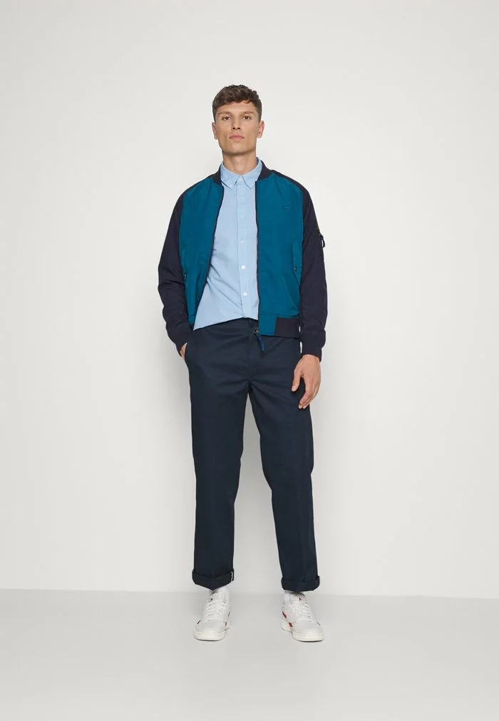 Lacoste Chemise - Light Blue 2 Lacoste Chemise - Light Blue – Image 2