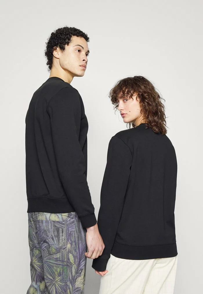 Lacoste EXCLUSIVE - Sweatshirt - Black 3 Lacoste EXCLUSIVE - Sweatshirt - Black – Image 3