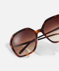 Lacoste Lunettes De Soleil - Havana 9 Lacoste Lunettes De Soleil - Havana -Lacoste Soldes Magasin 90cde3c80e934ecdacaad635517c871d