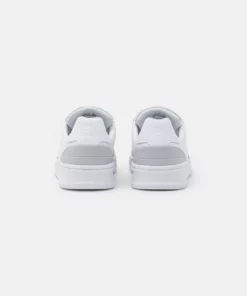 Lacoste Baskets Basses - Off White 9 Lacoste Baskets Basses - Off White -Lacoste Soldes Magasin 949f9c8d400249429424951c461899ad